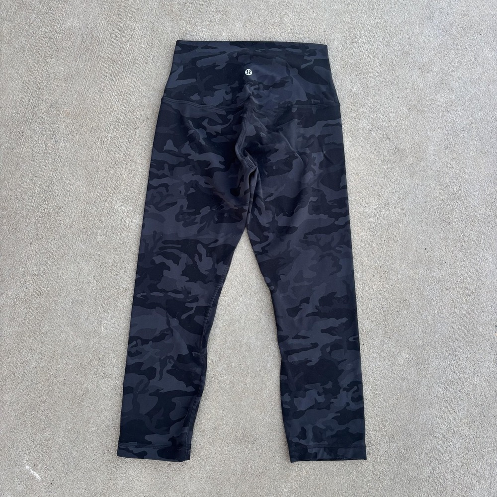 Lululemon Align High-Rise Crop 21 Heritage 365 Camo Deep Coal Multi Size 6‎